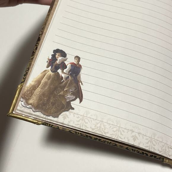 Disney Store Designer Collection Snow White Prince Couples Journal Notebook - Picture 9 of 9